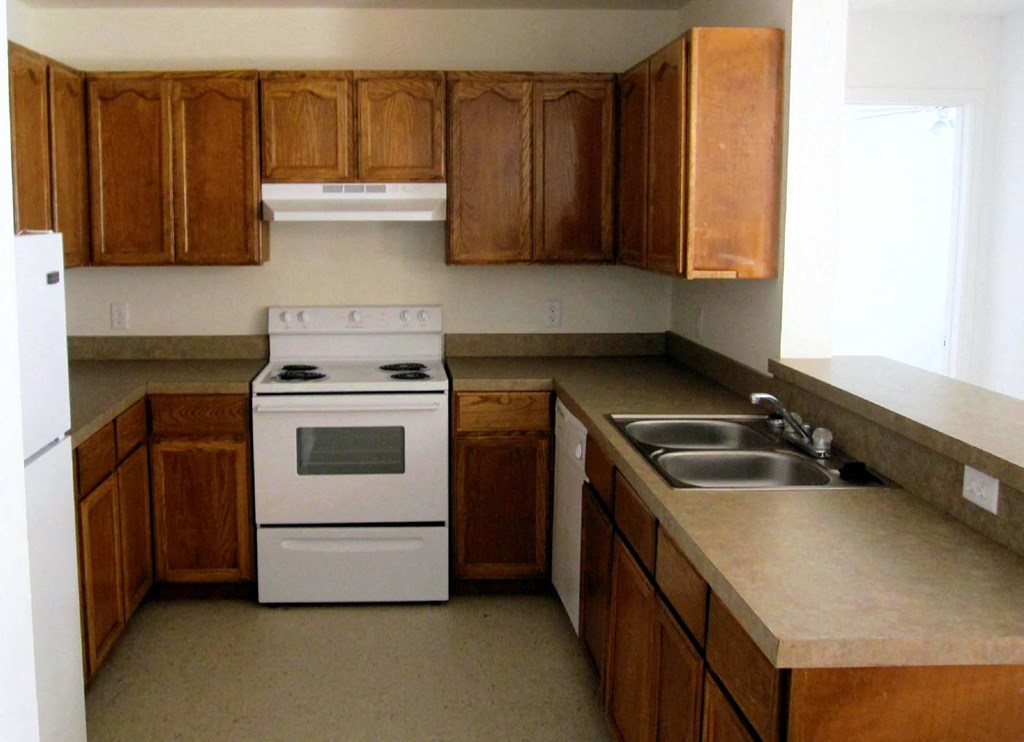 Madison Pointe_Model Apartment Kitchen