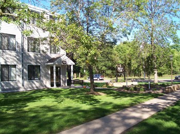 Mississippi View_Property Exterior - Photo Gallery 4