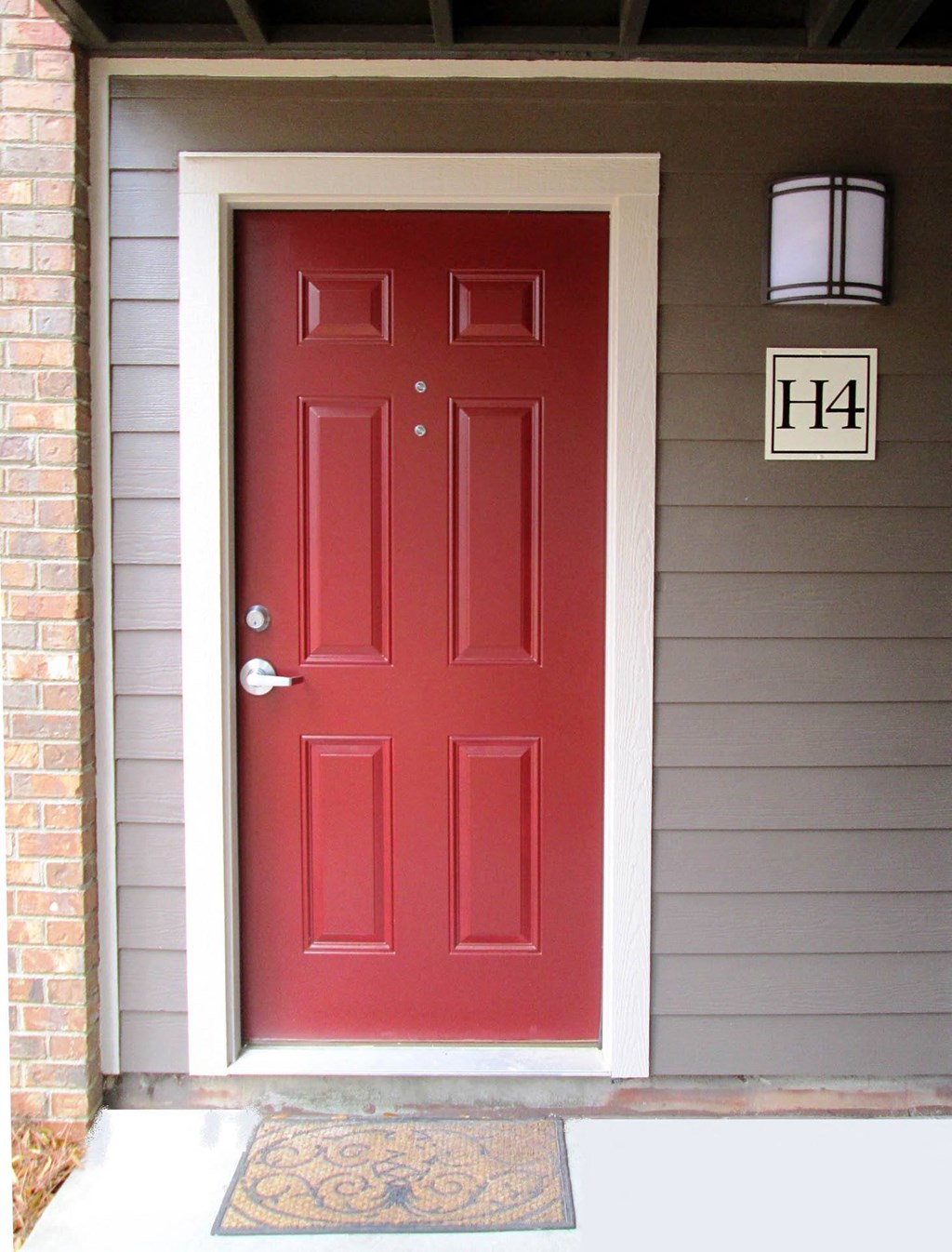 Mossy Oaks_Apartment Entryway Door
