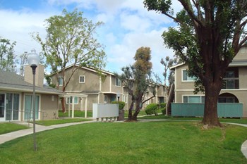 Mountain View_Property Exterior - Photo Gallery 3