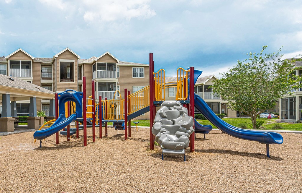 Dominium-Nassau Bay-Playground