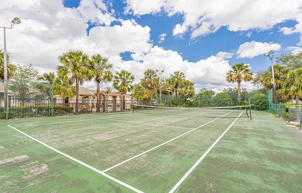 Dominium-Nassau Bay-Tennis Court