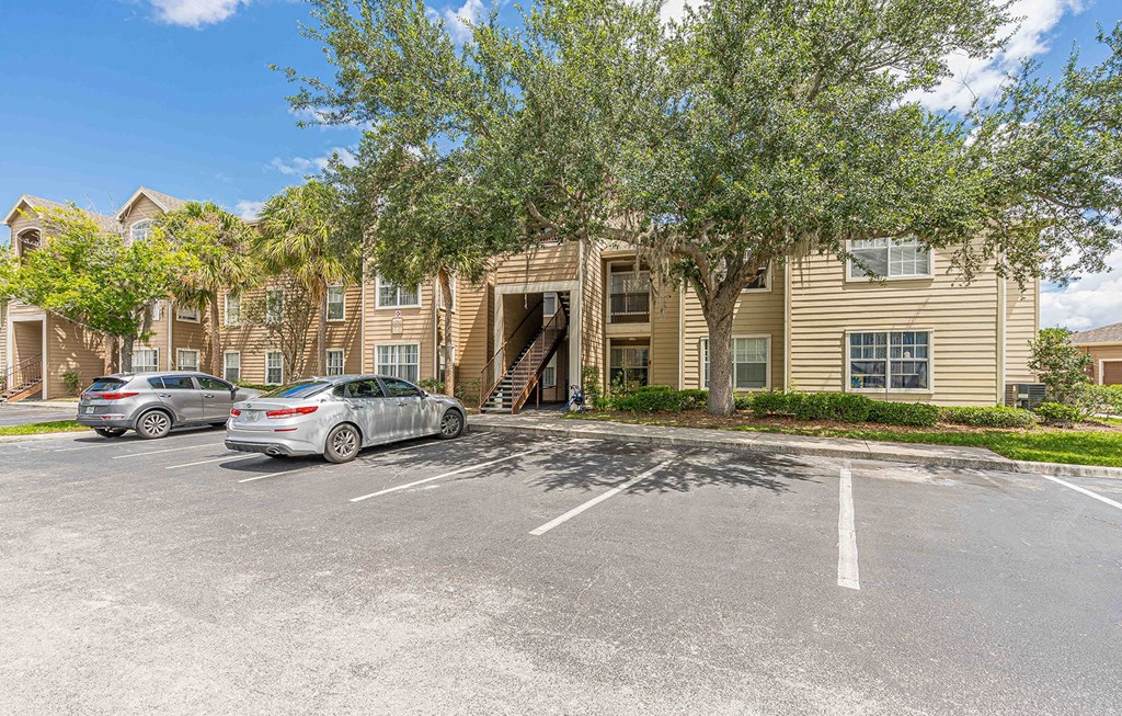 Dominium-Nassau Bay-Exterior