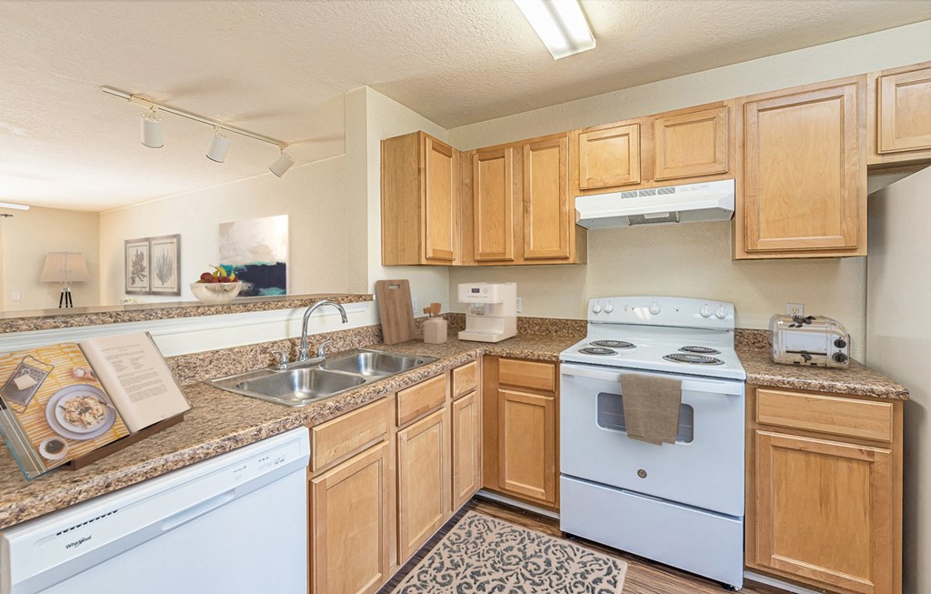 Dominium-Oak Meadows-Virtually Staged Kitchen