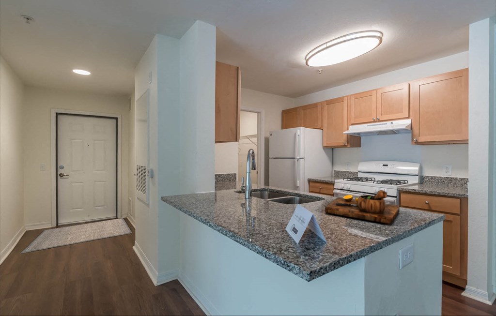 Oaks at New Hope_Model Kitchen