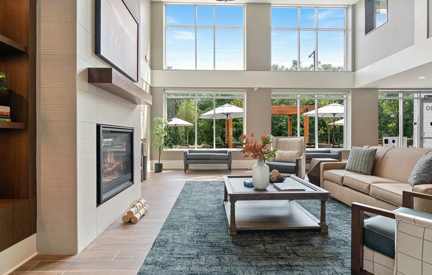 Community Room Dominium-Oaks Landing-Community Room - Photo Gallery