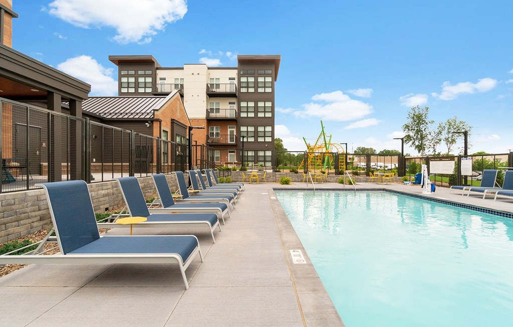 Dominium-Oasis at Twin Lakes-Pool