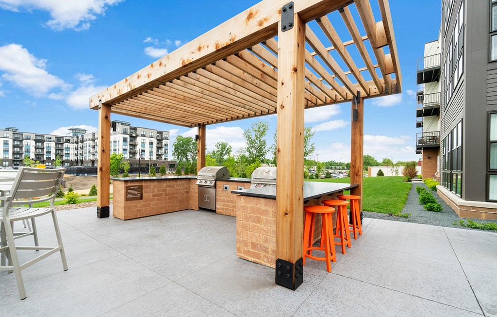 Dominium-Oasis at Twin Lakes-Grilling Area