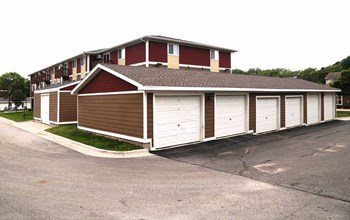 Park Winds_Exterior Garage - Photo Gallery 3