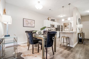 Dining Room - Photo Gallery 2