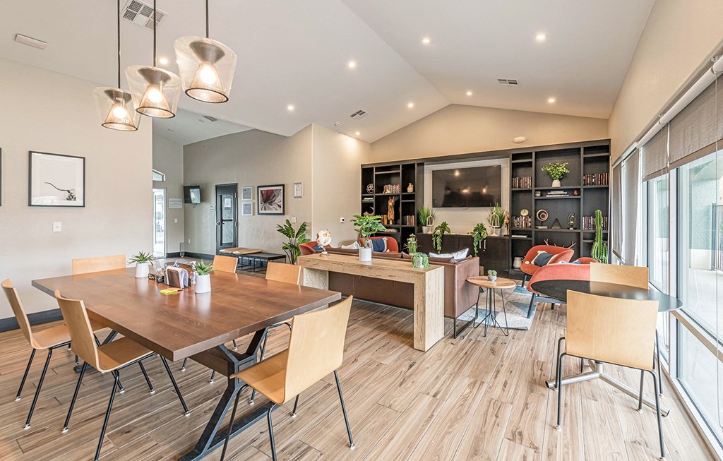 Dominium-Pinewood-Clubhouse