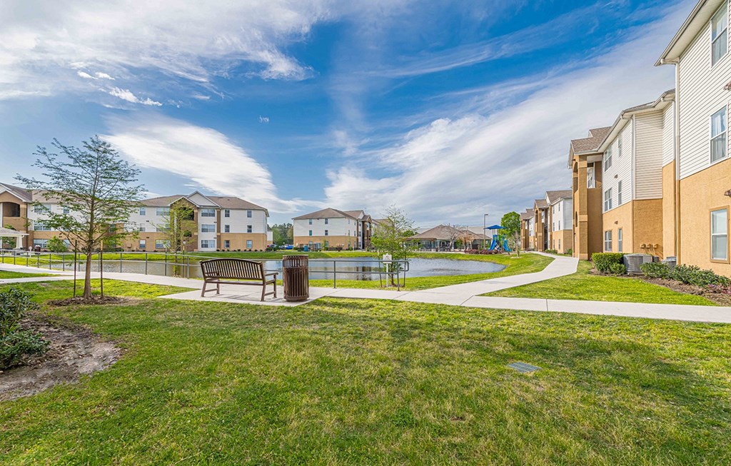 Dominium-Pinewood-Pond