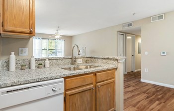 Pinewood_Model Kitchen - Photo Gallery 5