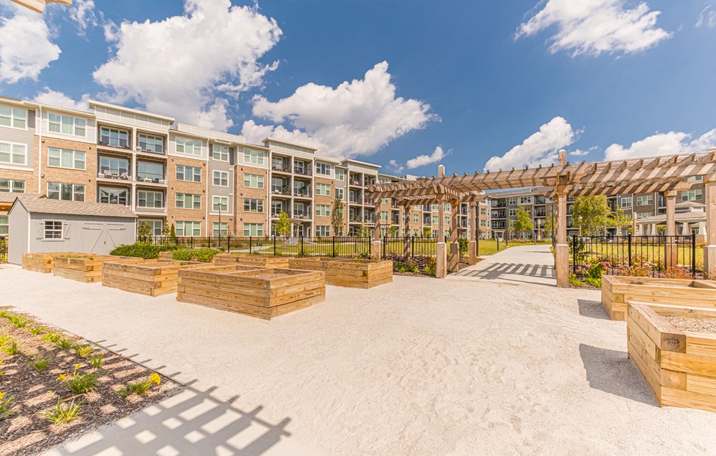 Dominium-Preserve at Peachtree Shoals-Community Garden