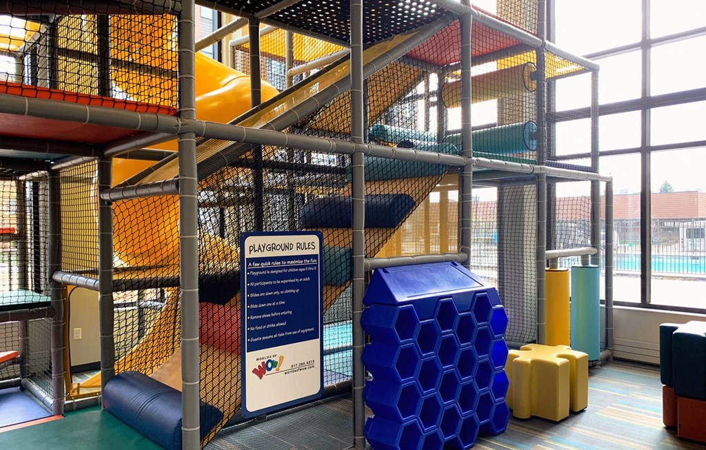 Oak_Indoor Play Structure at Preserve at Shady Oak Apartments, Minnetonka , 55343