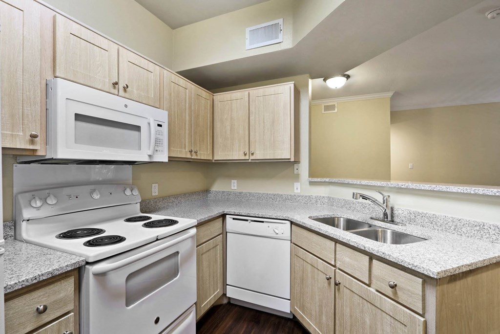 Quail Chase_Model Kitchen