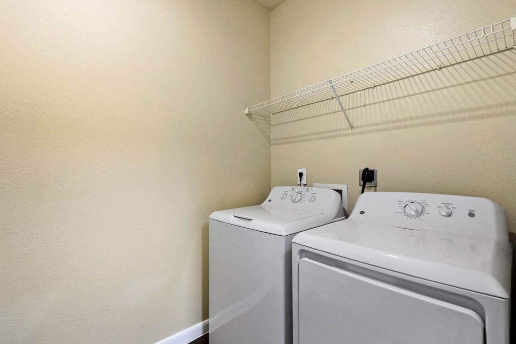 Quail Chase_Washer and Dryer