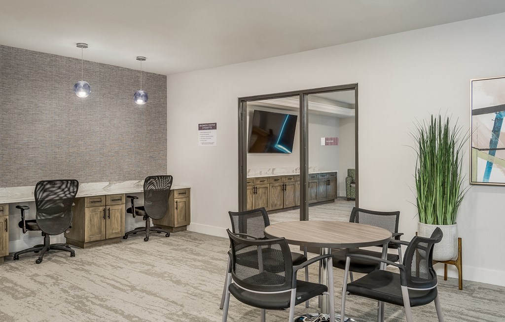 Dominium-Reef at Riviera-Business Center