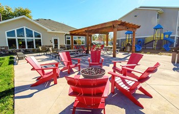 River East_Outdoor Patio - Photo Gallery 5