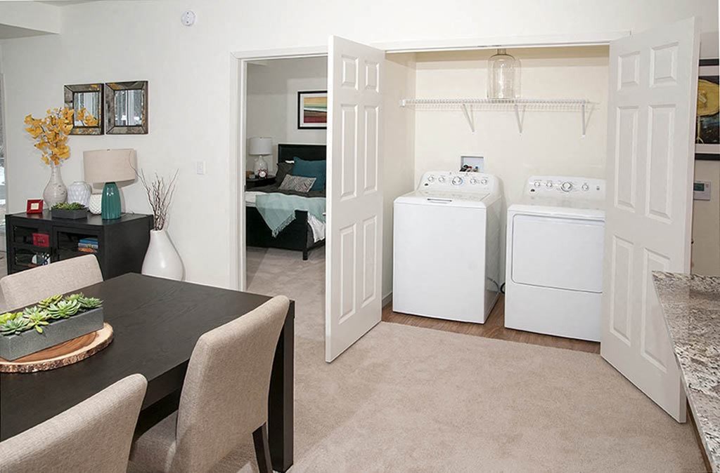 River North_Model Washer Dryer