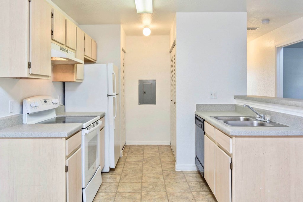 River Trace_Empty Kitchen