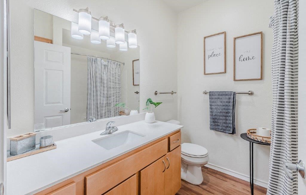 Dominium-Riverstation-New Model Bathroom at Riverstation, Dallas, TX 75217