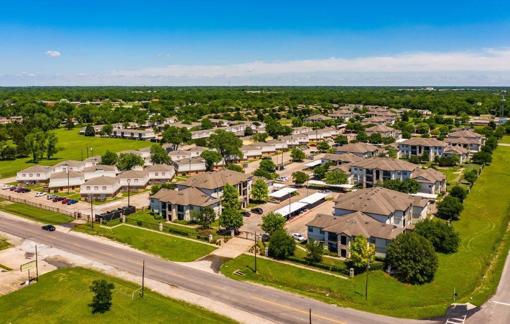 Dominium-Riverstation-Aerial Exterior at Riverstation, Dallas, 80205