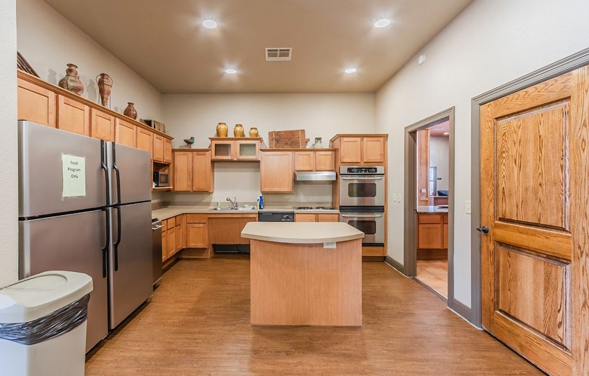 Dominium-Rosemont at Mayfield Villas-Community Kitchen - Photo Gallery