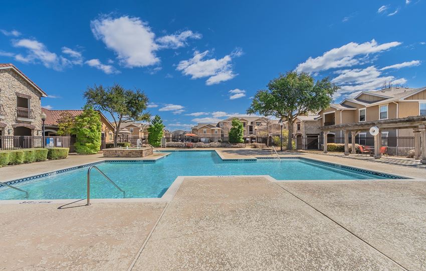 Dominium-Rosemont at Mayfield Villas-Pool - Photo Gallery