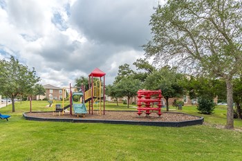 Sandy Creek_Playground - Photo Gallery 5