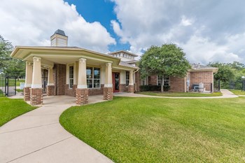 Sandy Creek_Exterior Clubhouse - Photo Gallery 6