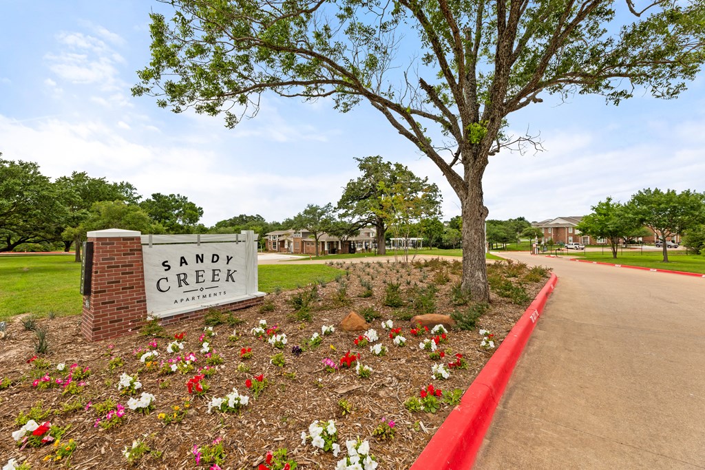 Dominium-SandyCreek-Sign-2 at Sandy Creek Apartments, Texas, 77807