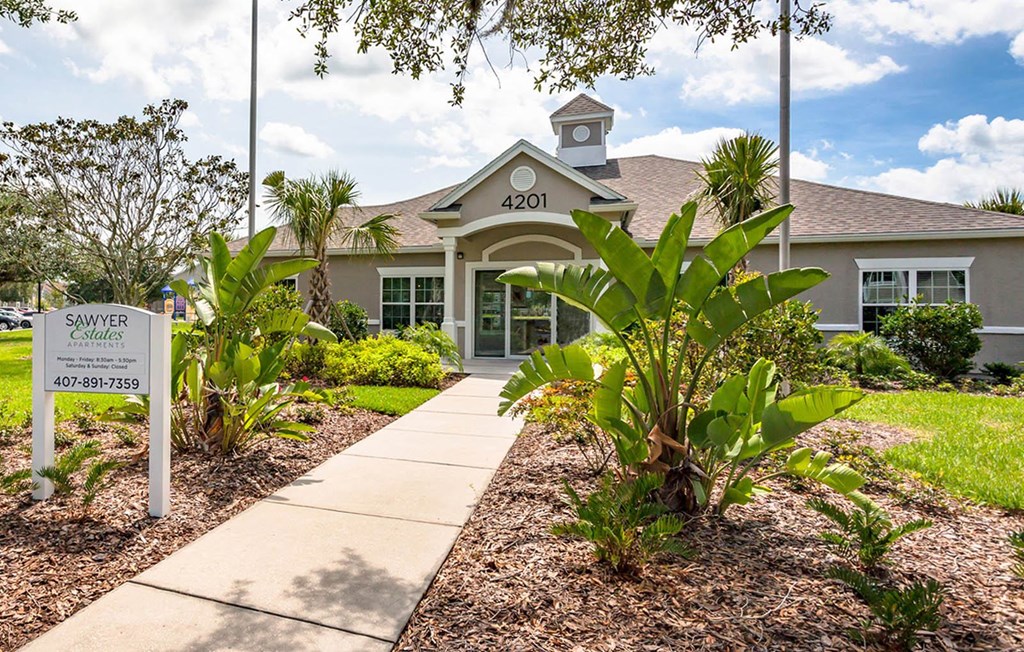 Sawyer Estates_Leasing Office