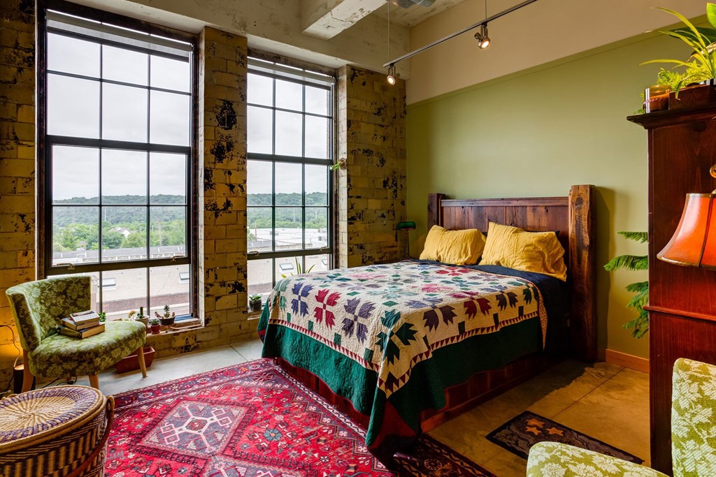 Schmidt Artist Lofts_Model Bedroom