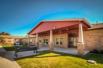 Silver Glen_BBQ Area - Photo Gallery 6