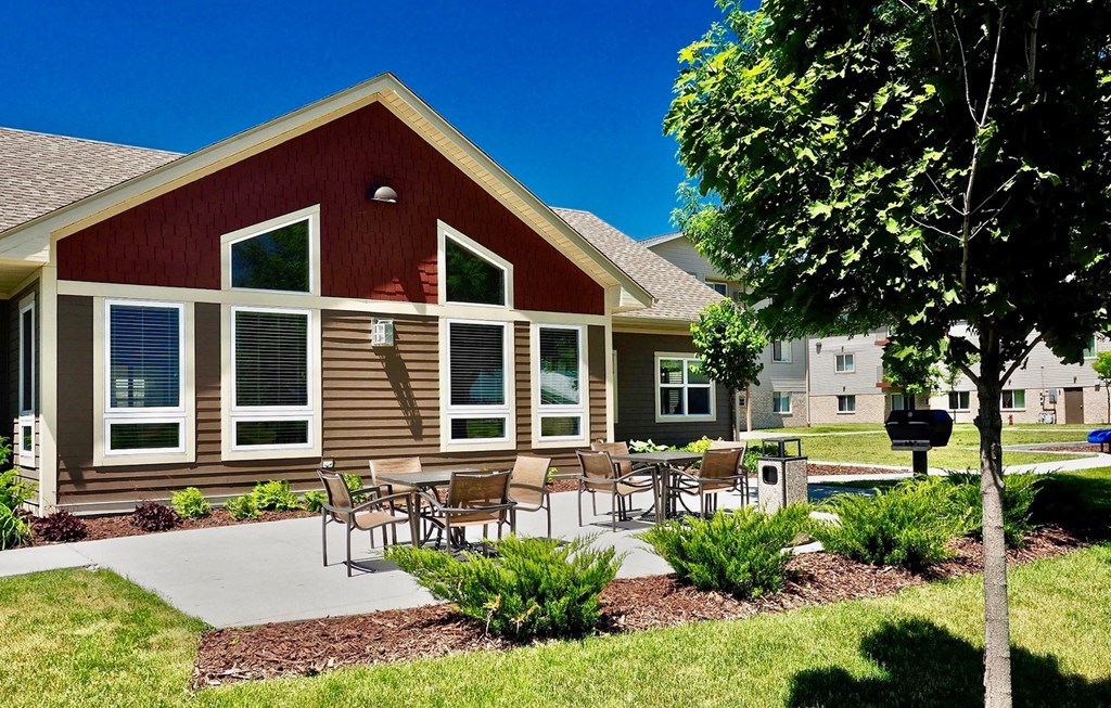 Dominium-Somerset Properties-Patio