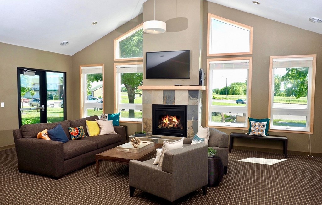 Dominium-Somerset Properties-Community Room