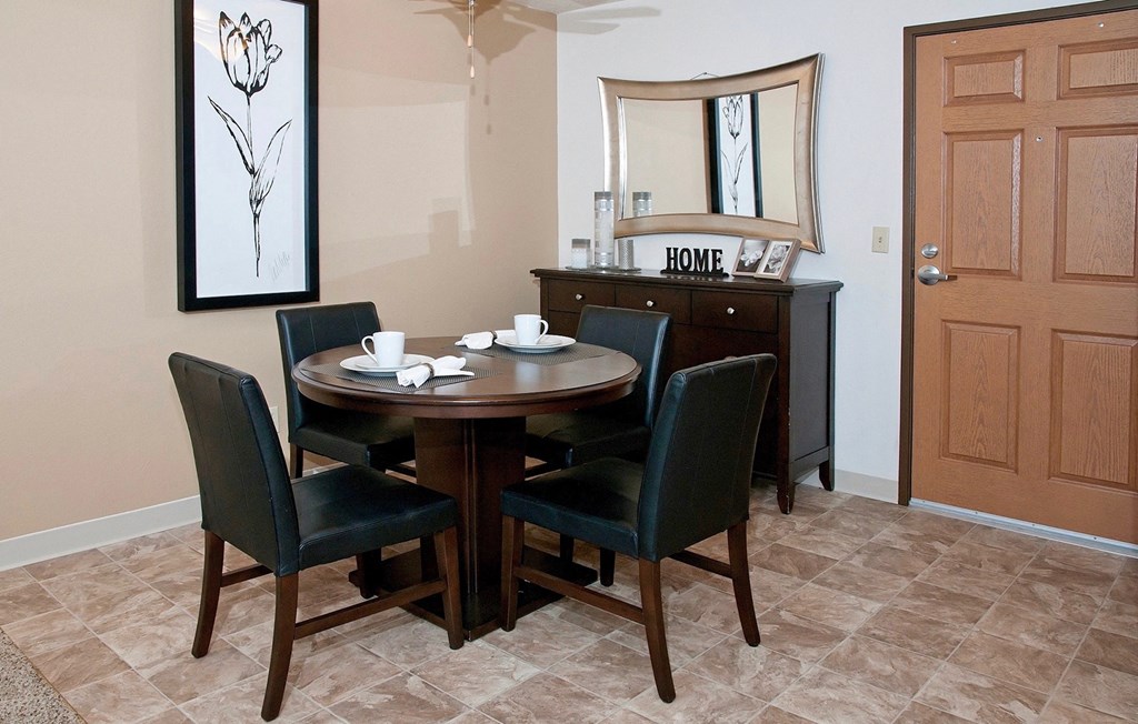 Dominium-Somerset Properties-Dining Room