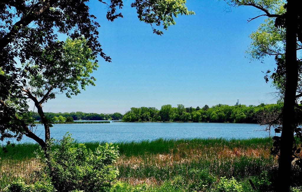 Dominium-Somerset Properties-Lake