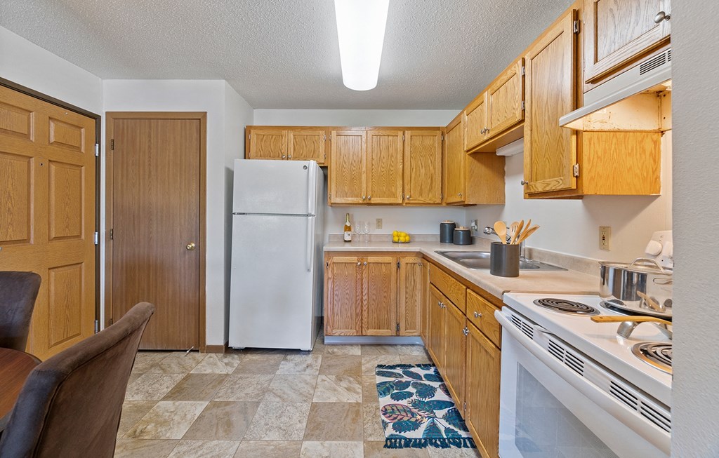 Dominium-Somerset Properties-Kitchen