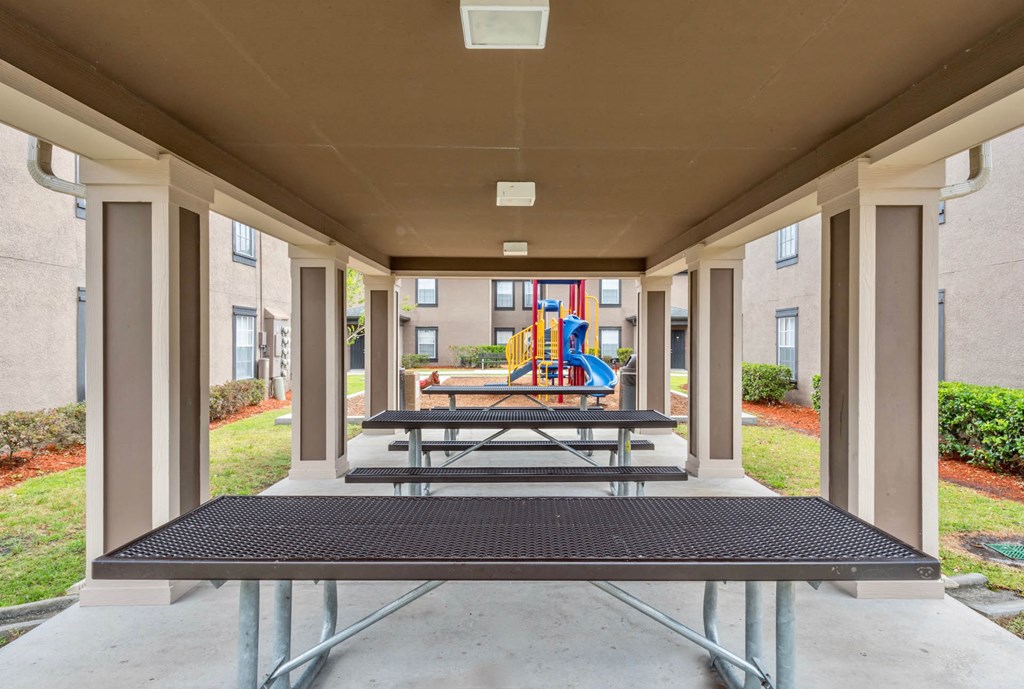 St. Cloud Village_Picnic Table