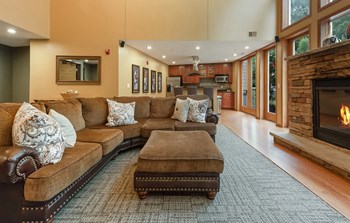 Community Room - Photo Gallery 5