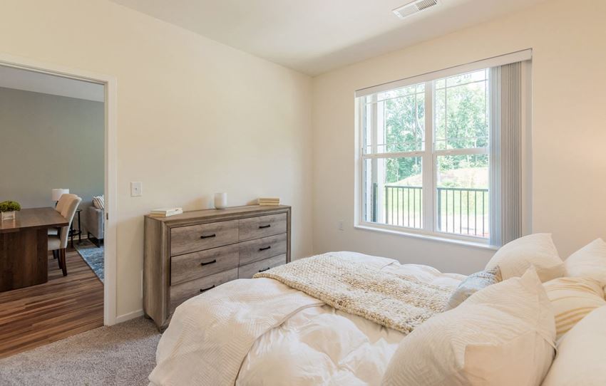 Dominium-Stonepointe-Model Bedroom - Photo Gallery