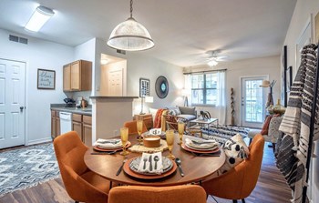 Stoneridge_Staged Apartment Overview - Photo Gallery 4