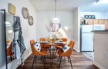 Stoneridge_Staged Dining Room - Photo Gallery 5