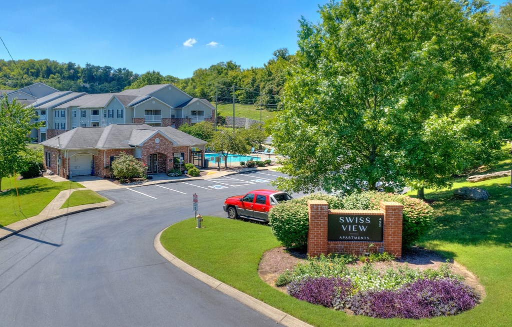 Dominium-Swiss View-Property Entrance