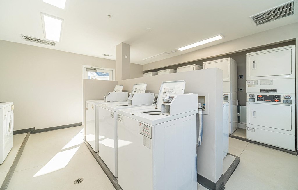 Dominium-Sycamore Ridge-Laundry