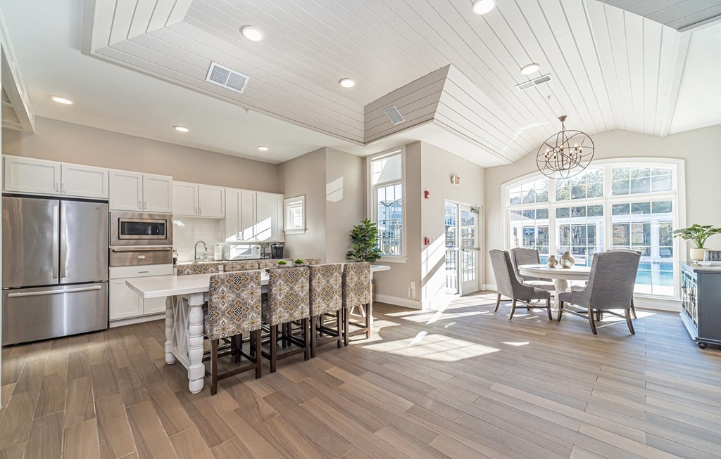 Dominium-Sycamore Ridge-Community Kitchen