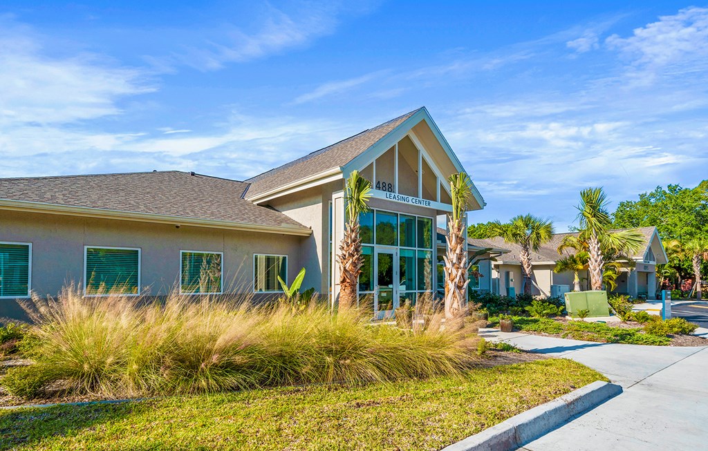 Dominium-Taylor Pointe-Leasing Office