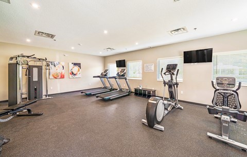 Dominium-Taylor Pointe-Fitness Center